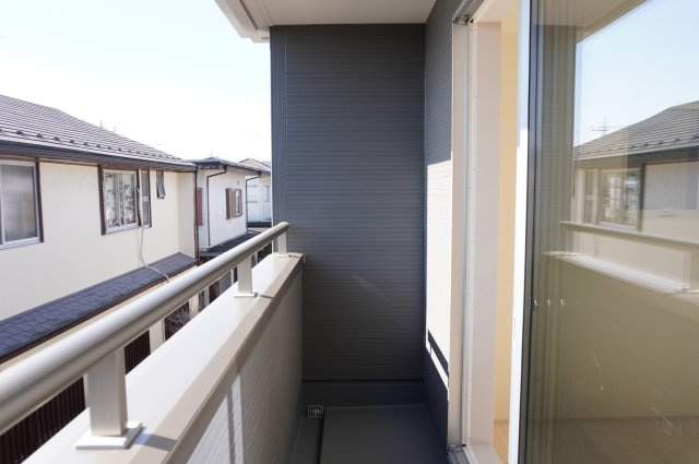 越谷市弥栄町1丁目 新築分譲住宅のバルコニー