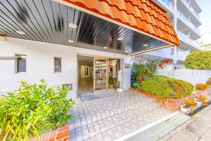 千里第2泉ヶ丘スカイハイツのエントランス