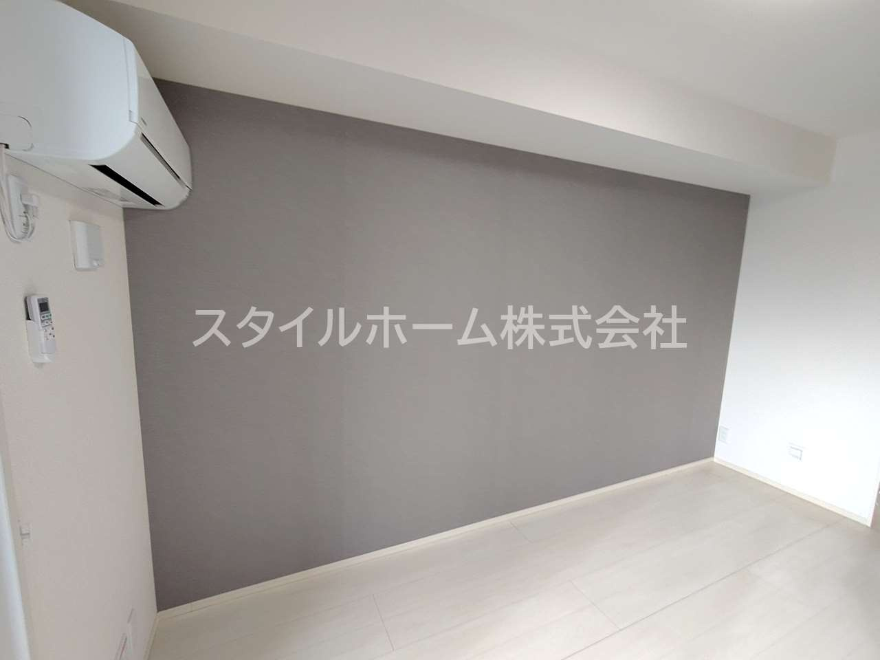 プランドールⅦ B棟の居間・リビング|別部屋写真です。