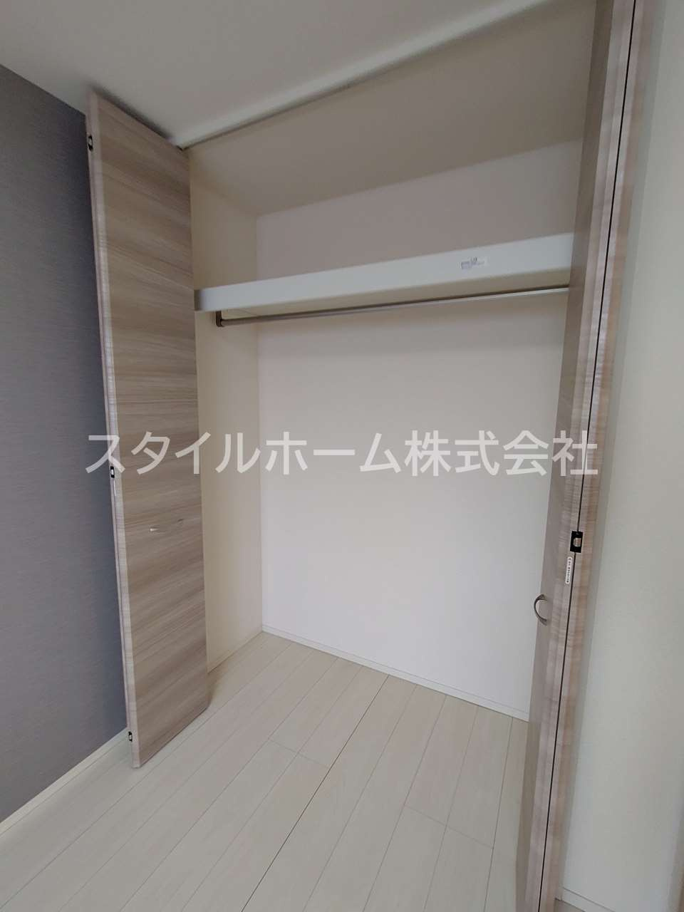 プランドールⅦ B棟の収納|別部屋写真です。