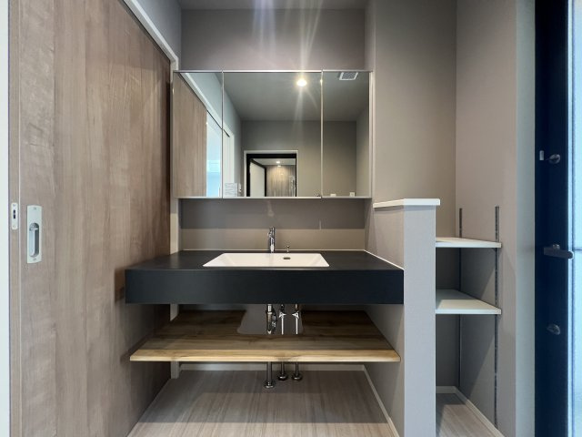 美しが丘の名の通りハイデザイン！【青葉区美しが丘4丁目】新築戸建の独立洗面台|使いやすい独立洗面台です