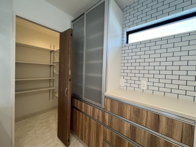 美しが丘の名の通りハイデザイン！【青葉区美しが丘4丁目】新築戸建のキッチン|キッチンでお料理をお楽しみください