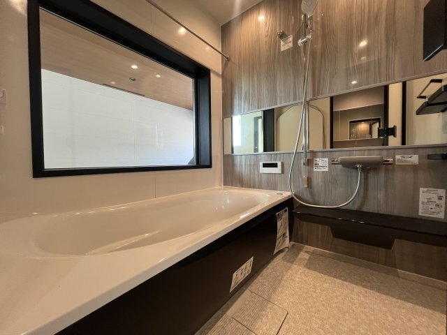 美しが丘の名の通りハイデザイン！【青葉区美しが丘4丁目】新築戸建の浴室|日々の疲れを癒すお風呂付です