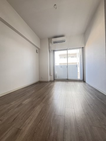 大阪市都島区都島北通１丁目の賃貸マンションの居間・リビング