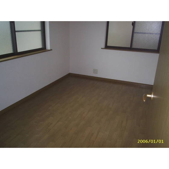 エステートピアＫの居間・リビング