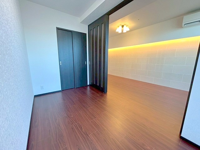 プレジオ西中島ASIANの寝室