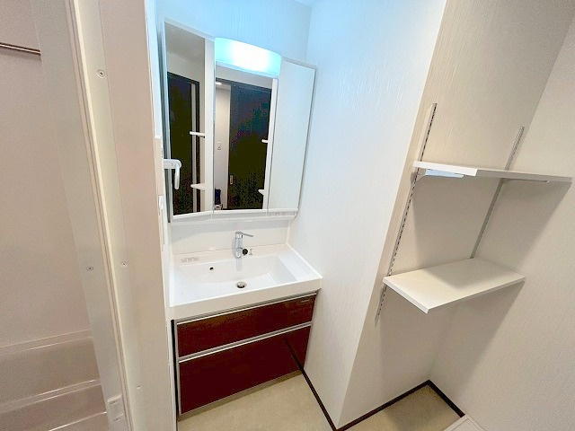 プレジオ西中島ASIANの独立洗面台