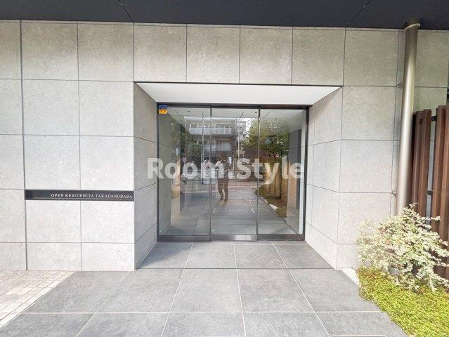 オープンレジデンシア高田馬場のエントランス|空室のためご都合に合わせてご内覧できます
お問合せはお電話でもお受付しております。
03-6450-5211