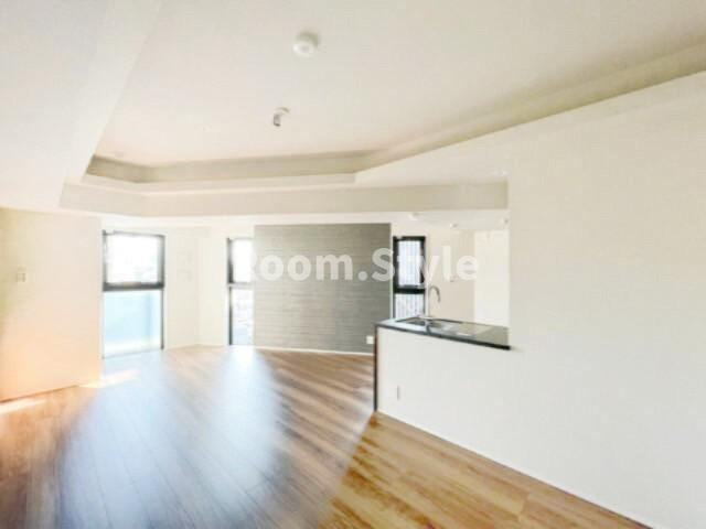 オープンレジデンシア高田馬場の居間・リビング|空室のためご都合に合わせてご内覧できます
お問合せはお電話でもお受付しております。
03-6450-5211