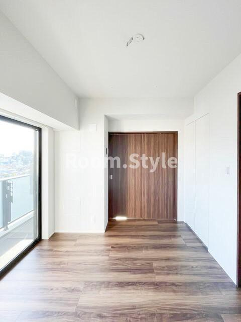 オープンレジデンシア高田馬場の洋室|空室のためご都合に合わせてご内覧できます
お問合せはお電話でもお受付しております。
03-6450-5211