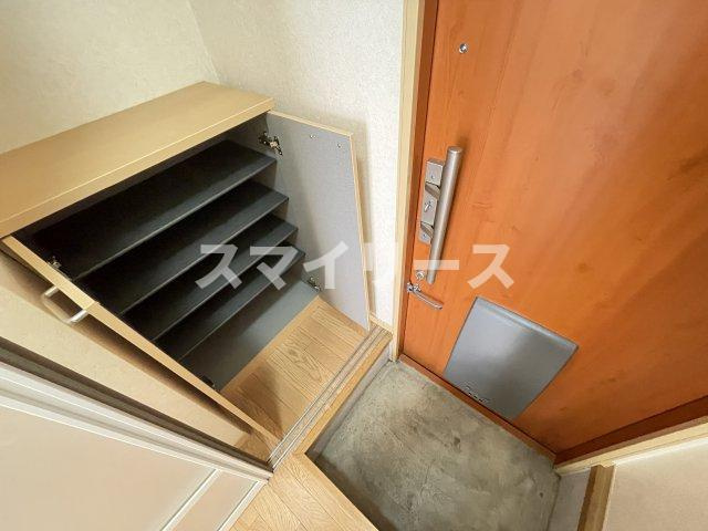 ローズ南柏の玄関