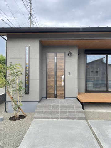 ☆★☆完成見学会開催中☆★☆タスリエPLUS千丁町の玄関