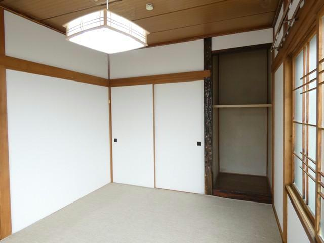 昭和中央１－４３－４貸家の居間・リビング