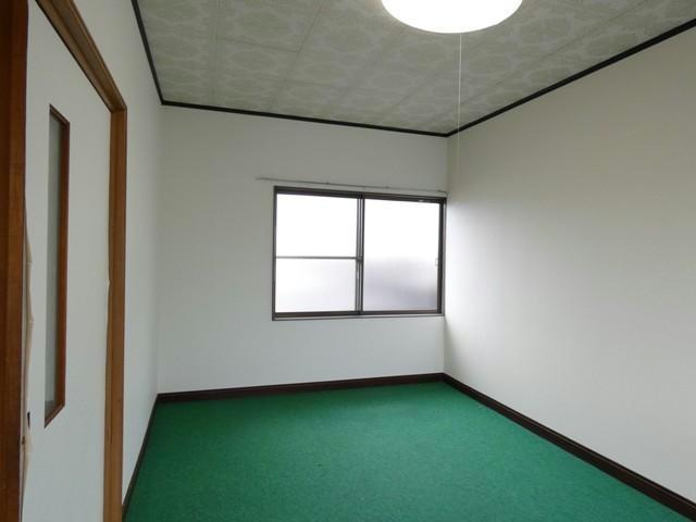 昭和中央１－４３－４貸家の居間・リビング