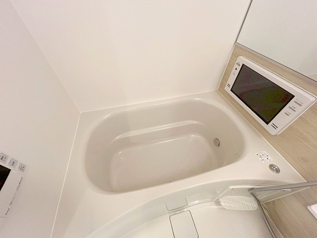 プレジオ西中島ASIANの浴室