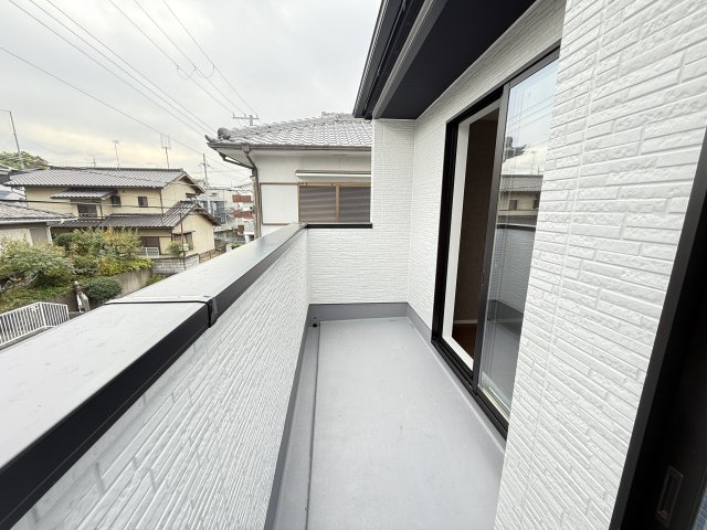 西区伊川谷町潤和新築②号棟のバルコニー