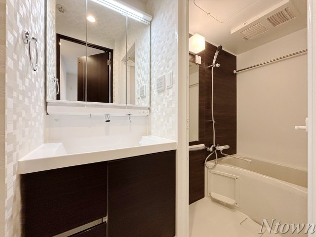 【洗面所】 | S-RESIDENCE浅間町 | 使いやすい洗面所です
