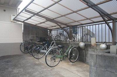 【その他共用部分】 | マンションみどり | 駐輪場