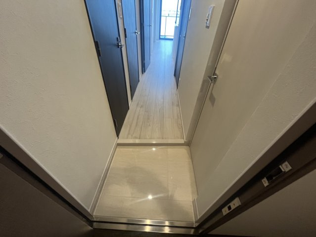 Augusta Residence 新小岩の玄関