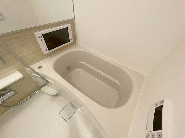 プレジオ西中島ASIANの浴室