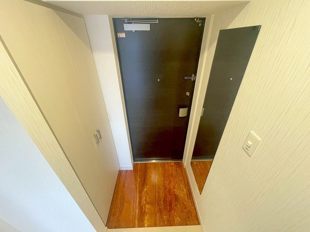 プレジオ西中島ASIANの玄関