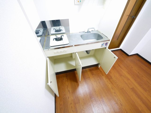 杉ヶ中町ビルのキッチン|使いやすいキッチンです