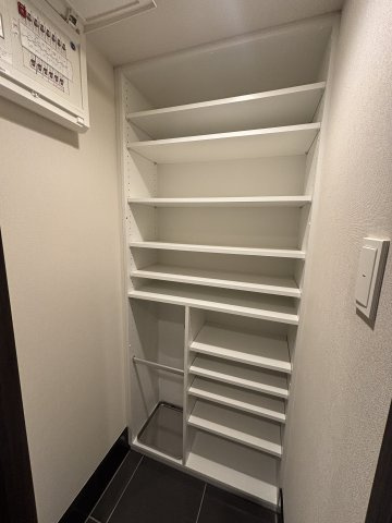 びゅうリエットグラン新宿戸山の玄関