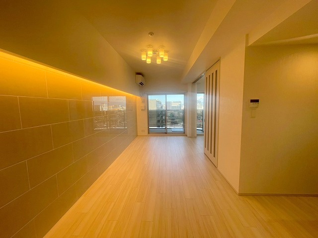 プレジオ西中島ASIANの居間・リビング