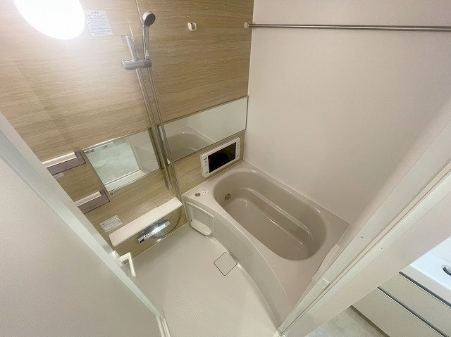 プレジオ西中島ASIANの浴室