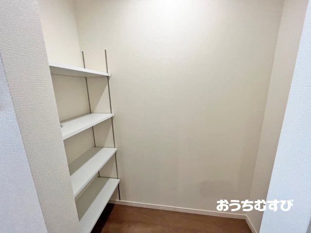 尾張旭市平子町北(全11棟)の収納