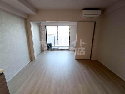 【寝室】 | スプランディッド弁天町WEST