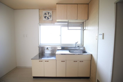 【キッチン】 | ドミール万倍