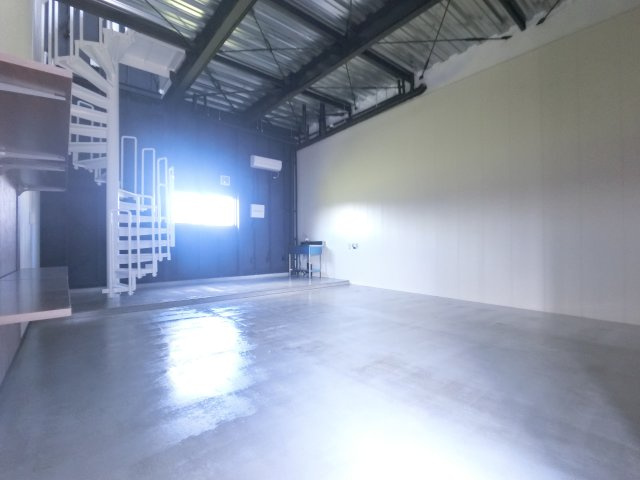 【設備】 | ガレージ☆