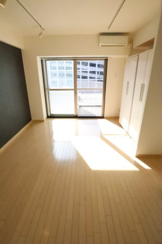 大阪市都島区友渕町２丁目の賃貸マンションの居間・リビング