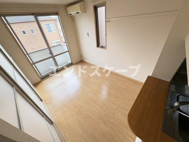 クレシェンテAの居間・リビング|高崎、前橋のお部屋探しはエンドスケープまで！お客様の理想お聞かせ下さい♪