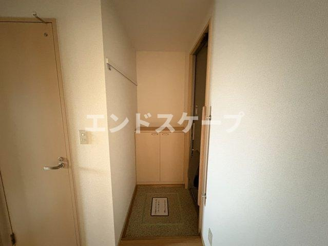 クレシェンテAの玄関|高崎、前橋のお部屋探しはエンドスケープまで！お客様の理想お聞かせ下さい♪