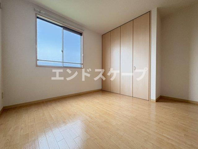 クレシェンテAの洋室|高崎、前橋のお部屋探しはエンドスケープまで！お客様の理想お聞かせ下さい♪