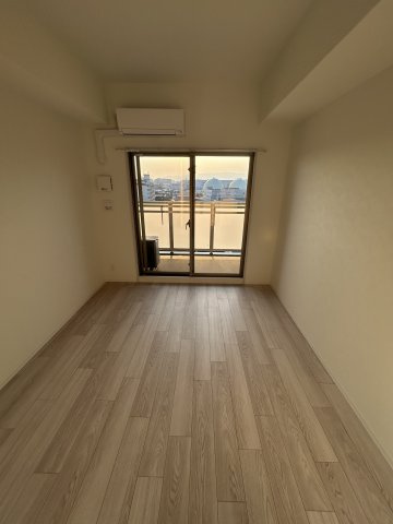 アドバンス大阪ビヤンの洋室