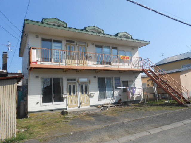小沢マンションの外観