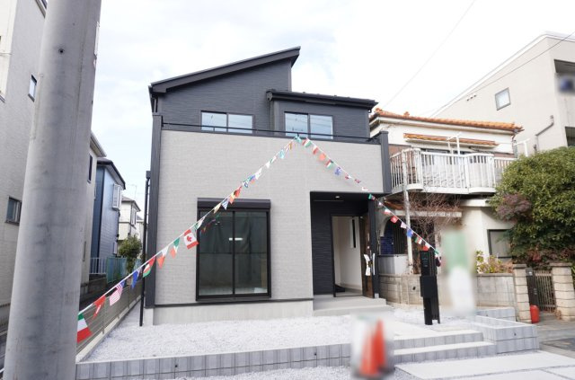 越谷市大沢 新築分譲住宅の外観