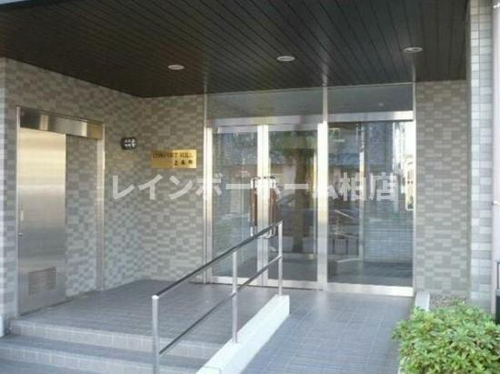 仲介手数料（賃料の1.10ヵ月）の50％OFF対象物件！のエントランス|毎日通るエントランスはこのようになっています