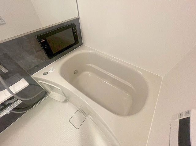 プレジオ西中島ASIANの浴室