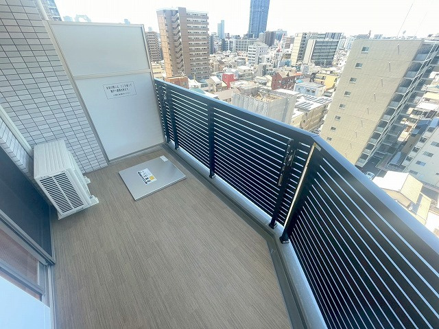 プレジオ西中島ASIANのバルコニー