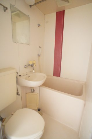 ハンプトンコート花野井の浴室|※別部屋です