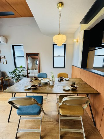 Garage Life & Mid Century｜辻堂の遊び心ある家のキッチン