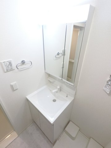 【独立洗面台】