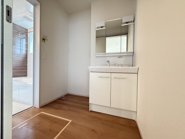 西区伊川谷町潤和新築①号棟の脱衣所