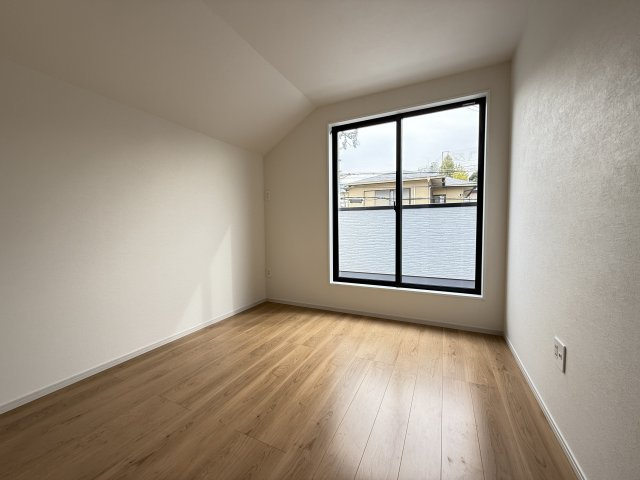 西区伊川谷町潤和新築①号棟の洋室