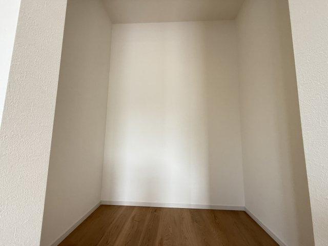 西区伊川谷町潤和新築①号棟の収納