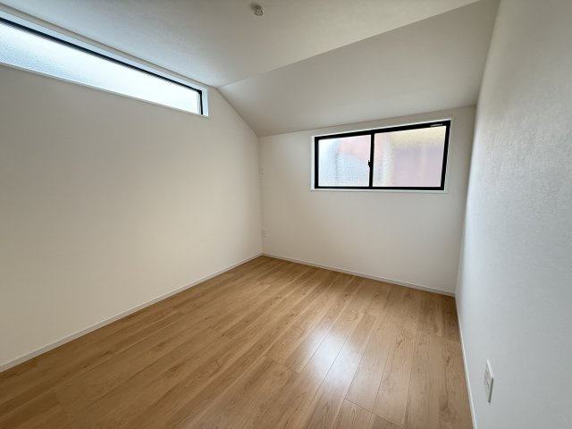 西区伊川谷町潤和新築①号棟の洋室